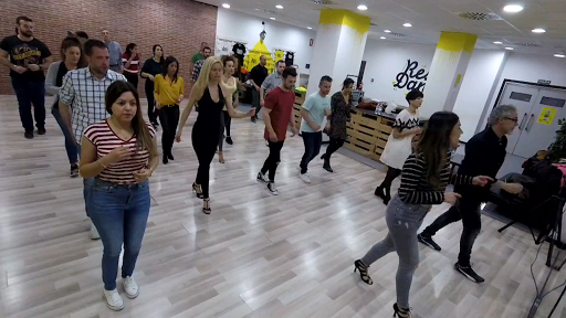 Clases de Bachata y Salsa Zaragoza