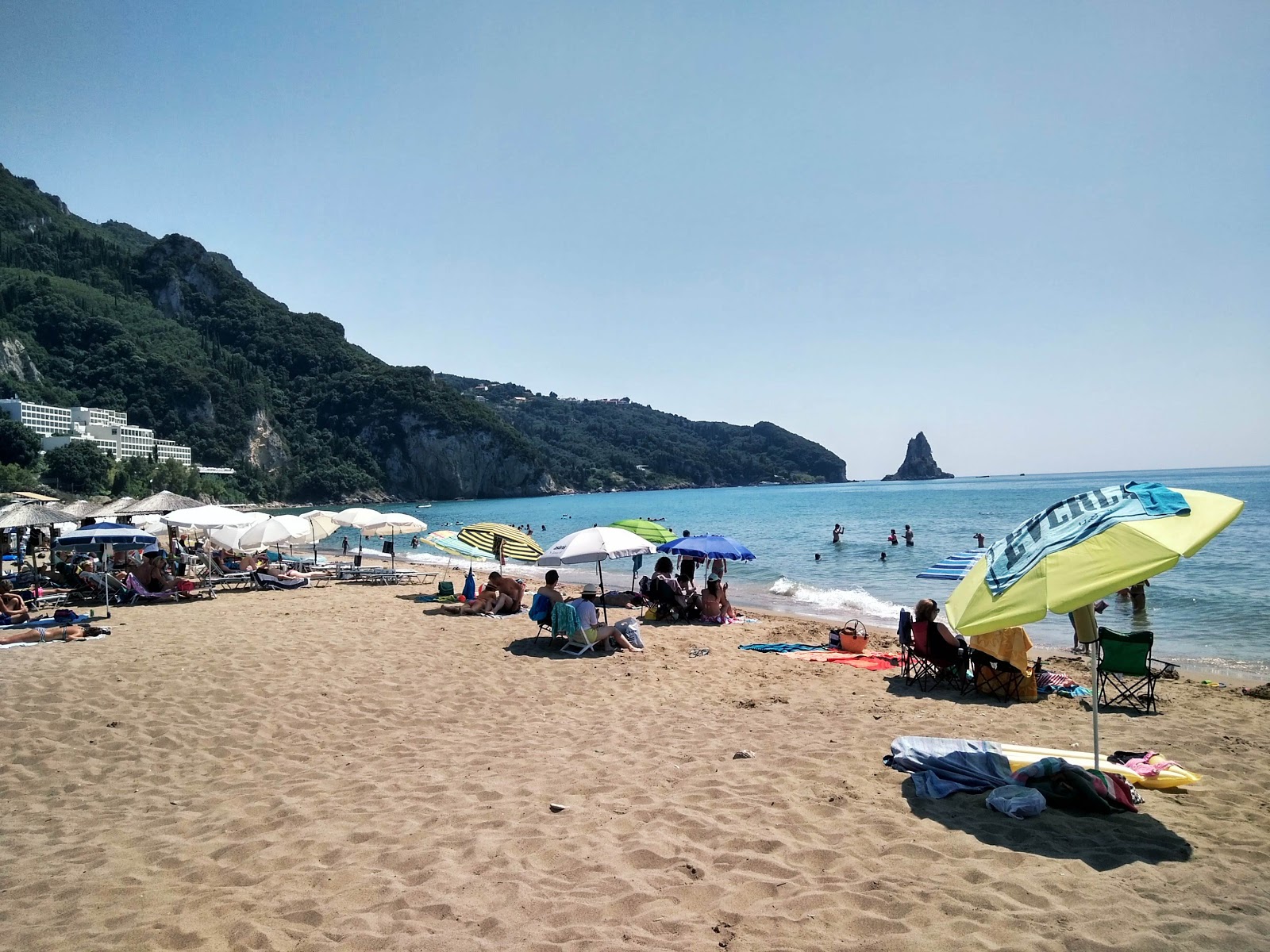 Foto de Praia de Agios Gordios com alto nível de limpeza