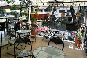 El Plato Fuerte Cafe image
