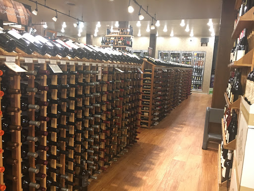 Liquor Store «Cheers Wines & Spirits», reviews and photos, 366 New Byhalia Rd # 3, Collierville, TN 38017, USA