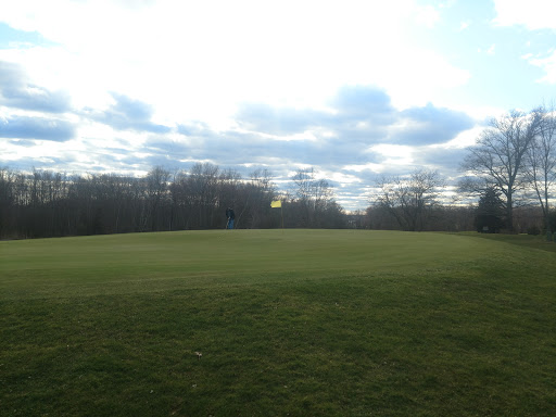 Golf Course «Windmill Hill Golf Course», reviews and photos, 35 Schoolhouse Rd, Warren, RI 02885, USA