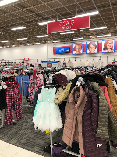 Clothing Store «Burlington Coat Factory», reviews and photos, 30 W Rand Rd, Arlington Heights, IL 60004, USA