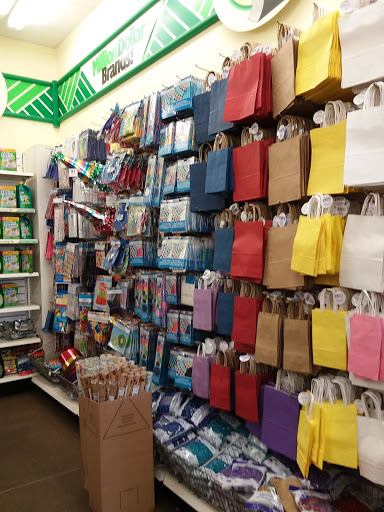 Dollar Store «Dollar Tree», reviews and photos, 3092 N Eastman Rd Ste 102, Longview, TX 75605, USA