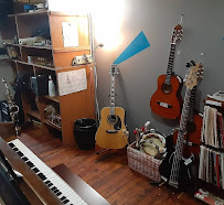 Domisol Music Academy - Photo 4 - Car repair in Paterson, NJ, Paterson