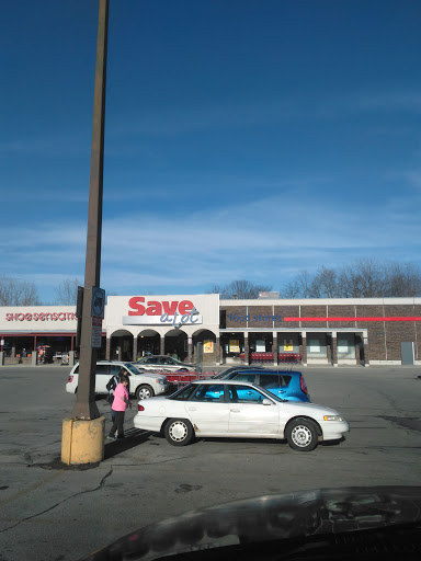 Grocery Store «Save-A-Lot», reviews and photos, 1472 N High St, Hillsboro, OH 45133, USA