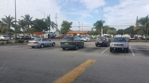 Dollar Store «Dollar Tree», reviews and photos, 4601 NW 199th St, Miami Gardens, FL 33055, USA