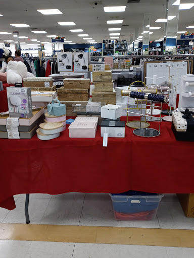 Department Store «Marshalls», reviews and photos, 1220 Winston Plaza, Melrose Park, IL 60160, USA