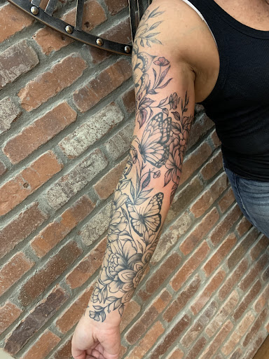Explore thigh tattoo ideas, creative tattoo ideas in Pittsburgh, available at The Pittsburgh Tattoo Studio