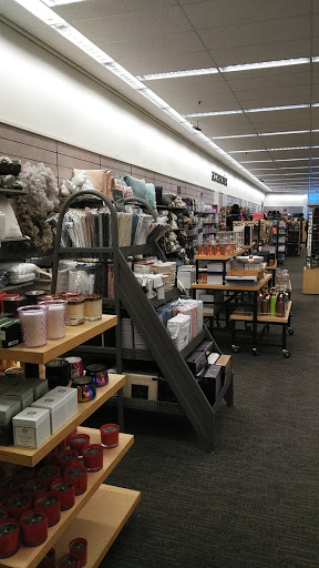 Department Store «Nordstrom Rack», reviews and photos, 3920 124th Ave SE, Bellevue, WA 98006, USA