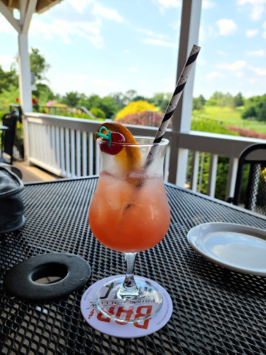 Golf Club «Spring Hollow Golf Club & The Grille Restaurant», reviews and photos, 3350 Schuylkill Rd, Spring City, PA 19475, USA