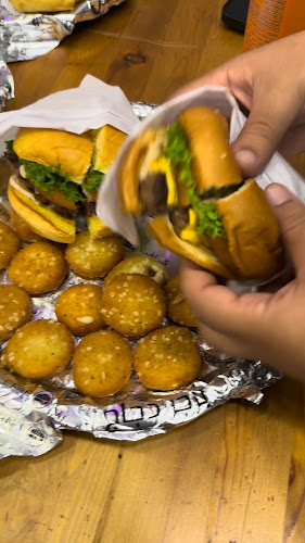Opinii despre كرافت برجر CRAFT BURGER în مكة - مطعم