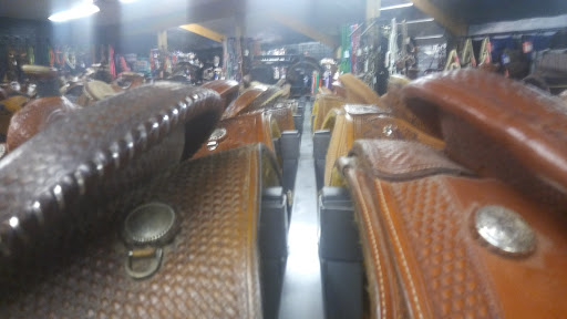 Tack Shop «R Bar B Saddle Tack & Trailer», reviews and photos, 3256 NE 39th St, Topeka, KS 66617, USA