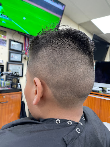 Barber Shop «CANEVARO BARBERSHOP», reviews and photos, 32 5th Ave, Bay Shore, NY 11706, USA