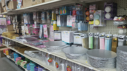 Wholesale Florist «Quality Wholesale Florist Supply», reviews and photos, 7074 NW 50th St, Miami, FL 33166, USA