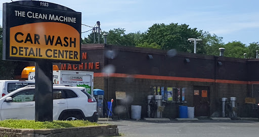 ScrubaDub Car Wash en Framingham