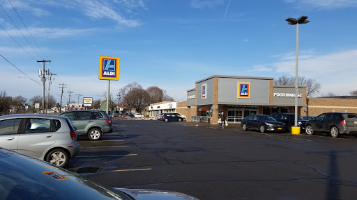 Supermarket «ALDI», reviews and photos, 619 Main St, Johnson City, NY 13790, USA