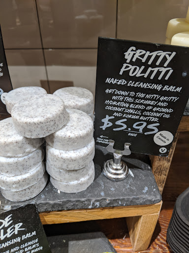 Cosmetics Store «LUSH Fresh Handmade Cosmetics», reviews and photos, 160 N Gulph Rd #1632, King of Prussia, PA 19406, USA