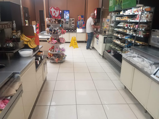 Convenience Store «7-Eleven», reviews and photos, 319 N Woodland Blvd, DeLand, FL 32720, USA