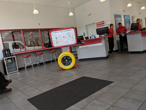 Tire Shop «Discount Tire Store - Round Rock, TX», reviews and photos, 3115 S Interstate 35, Round Rock, TX 78664, USA