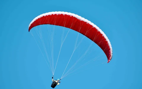 TT School of Paragliding image