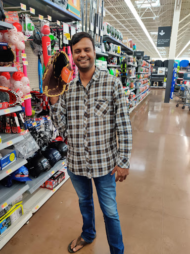 Department Store «Walmart Supercenter», reviews and photos, 8288 Cincinnati Dayton Rd, West Chester Township, OH 45069, USA