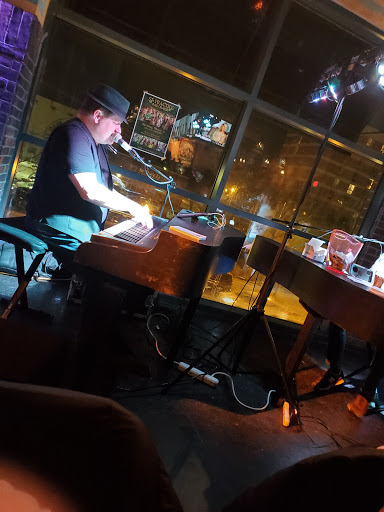 Piano Bar «526 Main Dueling Piano Bar», reviews and photos, 526 S Main St, Royal Oak, MI 48067, USA