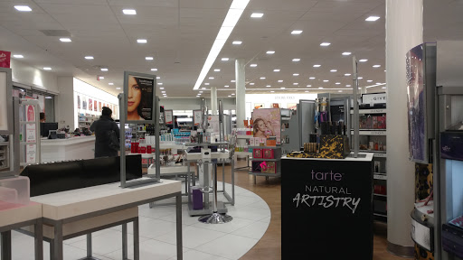 Hair Salon «Ulta Beauty», reviews and photos, 5860 Leesburg Pike, Falls Church, VA 22041, USA