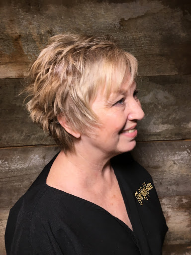 Lounge «Looking Glass Beauty Lounge», reviews and photos, 12717 Hooper Rd, Baton Rouge, LA 70818, USA