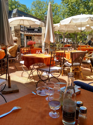 photo n° 54 du Restaurant de spécialités provençales La récréation à Lourmarin