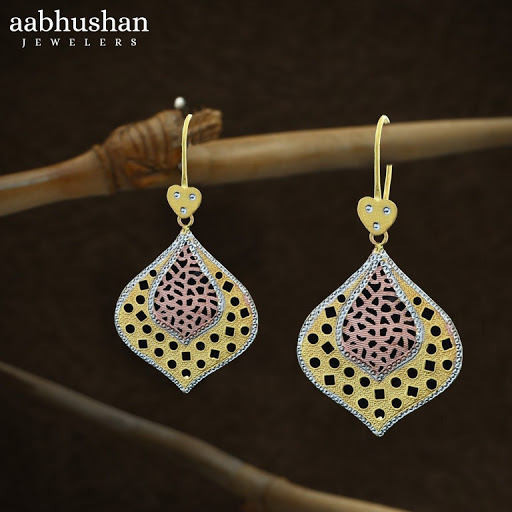 Jewelry Store «Aabhushan Jewelers», reviews and photos, 155 Wood Ave, Edison, NJ 08820, USA