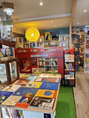 Librairie Pomme Mouette & Colibri - CABOURG - Librairie Jeunesse & familiale à Cabourg