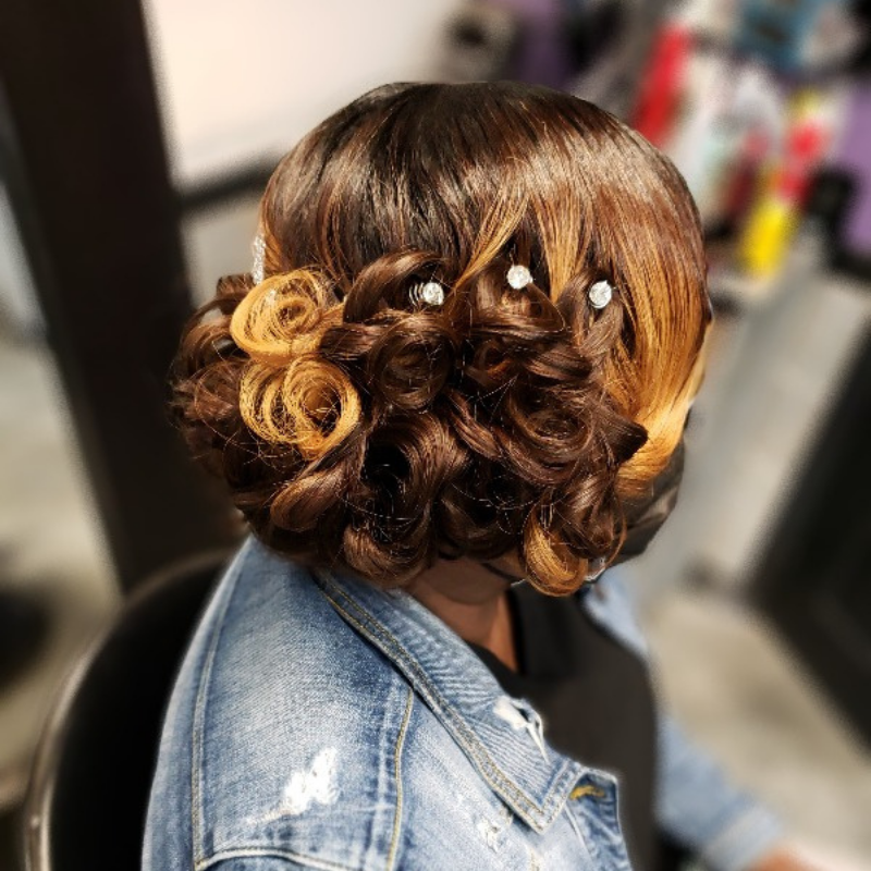 Gee'ology Beauty Studio 19001