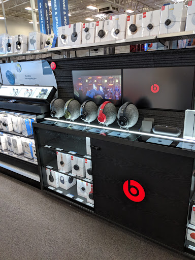 Electronics Store «Best Buy», reviews and photos, 4650 1st Ave NE, Cedar Rapids, IA 52402, USA