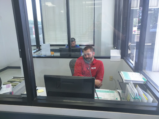 Auto Body Shop «Bob Tomes Ford Collision Center», reviews and photos, 2251 N Brook Dr, McKinney, TX 75070, USA