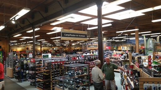 Camping Store «REI», reviews and photos, 7410 SW Bridgeport Rd, Tigard, OR 97224, USA