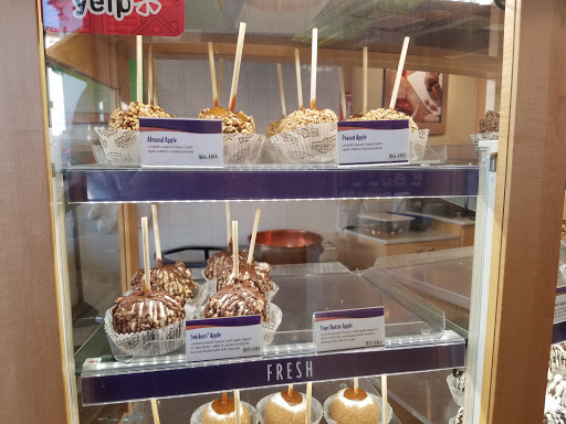 Outlet Mall «Outlets at San Clemente», reviews and photos, 101 W Avenida Vista Hermosa #190, San Clemente, CA 92672, USA