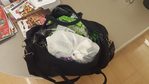 Grocery Store «Giant Food», reviews and photos, 2501 9th Rd S, Arlington, VA 22204, USA