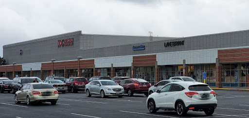 K&G Fashion Superstore, 5802 E Virginia Beach Blvd #108, Norfolk, VA 23502, USA, 