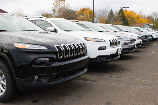 Auto Parts Store «Newberg Dodge Jeep Chrysler Ram», reviews and photos, 2809 Portland Rd, Newberg, OR 97132, USA