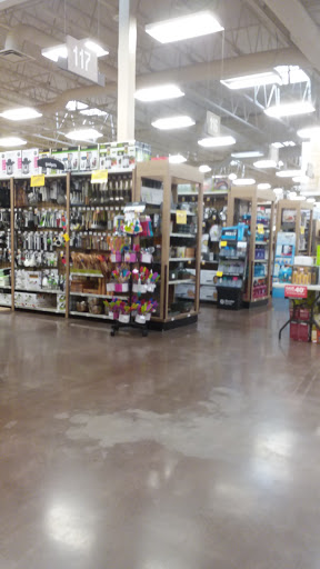 Grocery Store «Fred Meyer», reviews and photos, 3300 Portland Rd, Newberg, OR 97132, USA