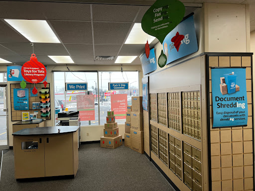 Mejor Notaría The UPS Store-Green Bay-1