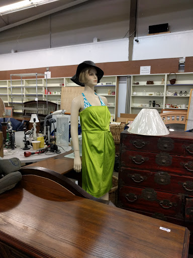 Thrift Store «Thrift Central», reviews and photos, 30200 Mission Blvd, Hayward, CA 94544, USA