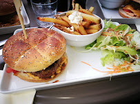 Hamburger du Restaurant de grillades à la française La fontaine à Lourmarin - n°5