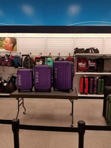 Clothing Store «Ross Dress for Less», reviews and photos, 749 E Dundee Rd, Palatine, IL 60074, USA