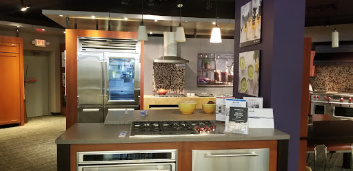 Appliance Store «P.C. Richard & Son», reviews and photos, 2095 Expy Drive N, Hauppauge, NY 11788, USA