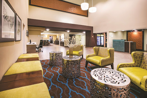 La Quinta Inn & Suites by Wyndham Dallas - Las Colinas image 5