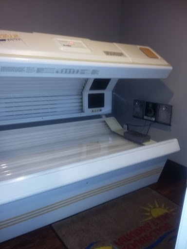 Laundry «Laundry & Tan Connection», reviews and photos, 7329 W 10th St, Indianapolis, IN 46214, USA