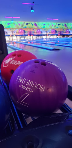 Bowling Alley «Tonawanda Bowling Center», reviews and photos, 574 Young St, Tonawanda, NY 14150, USA