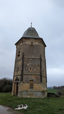 Abbaye de Saint-Pierremont à Avril