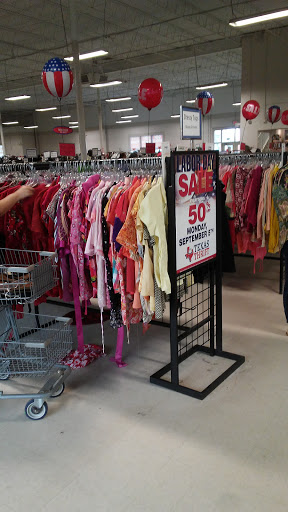 Thrift Store «Texas Thrift Store», reviews and photos, 200 Ash Ave, McAllen, TX 78501, USA
